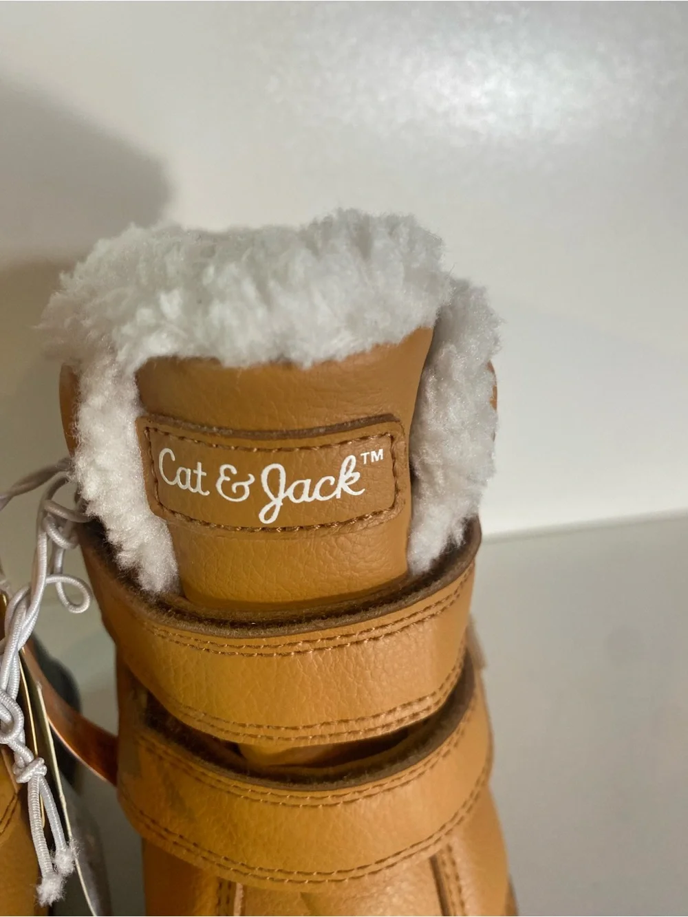 NWT Cat & Jack Child’s Denver Winter Tan Leather & Black Rubber Boots Size 11